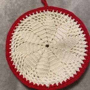 Set of 2 handmade crochet pot holders, hot pots